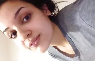 XXX Aku kencing di celana dan masturbasi dengan orgasme porn jepang pemaksaan nyata, vagina berbulu dan kencing montok ass.