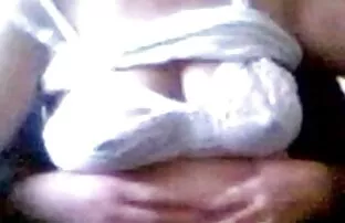 XXX Remaja Asia dengan vagina berderit hamster jepang xxx sucks ayam dan fucks dengan pakaian renang